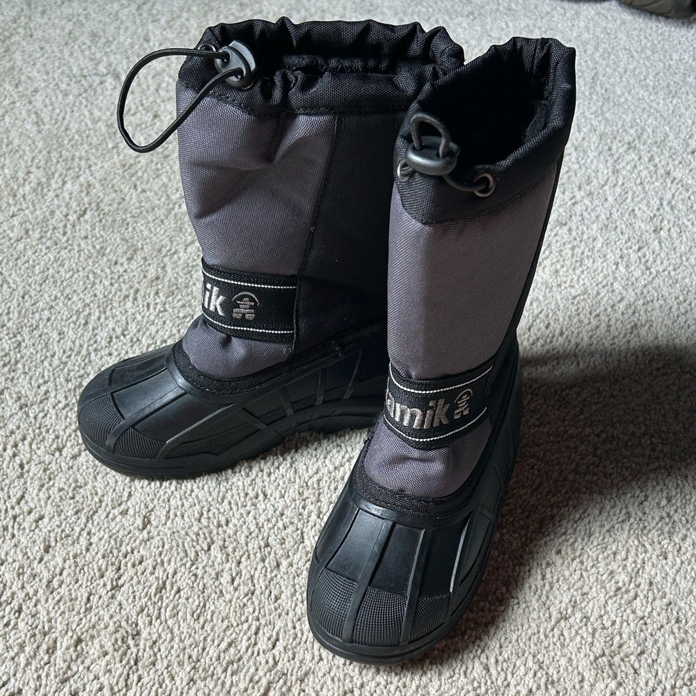 Kamik Kids Black and Gray Snow Boots